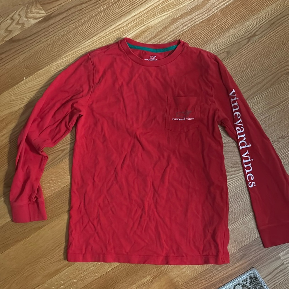 Long sleeve vineyard vines tshirt
